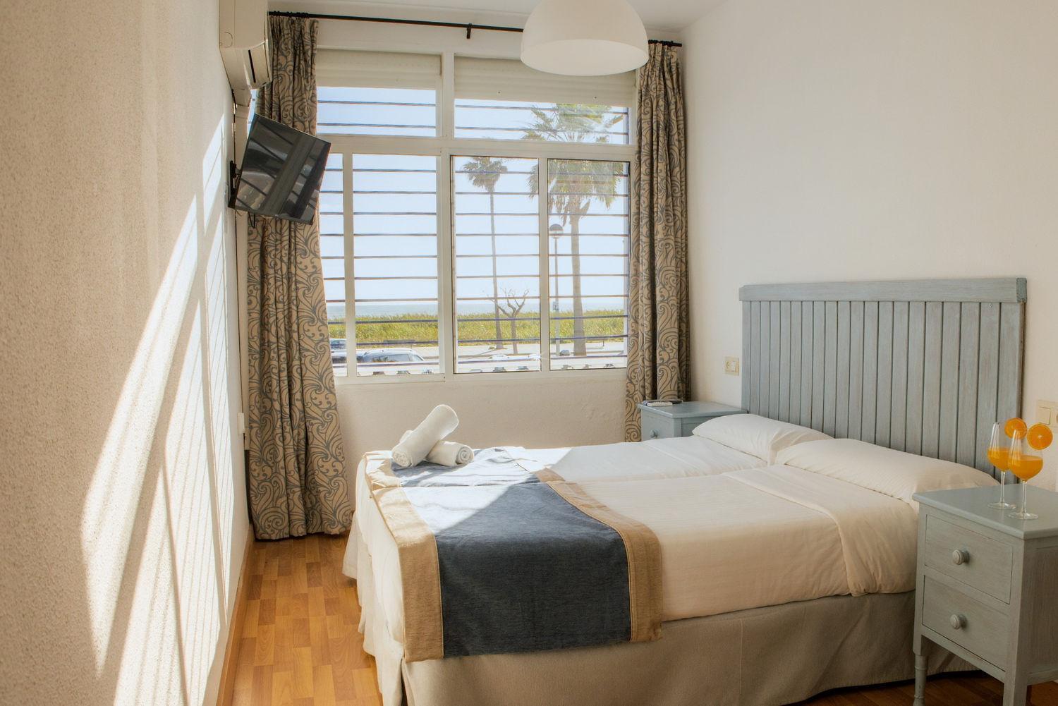 Playa Conil - Beachfront & Hotel Conil De La Frontera