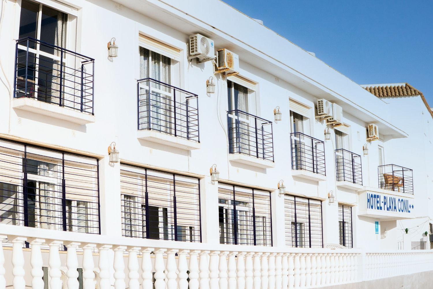 Playa Conil - Beachfront & Hotel *