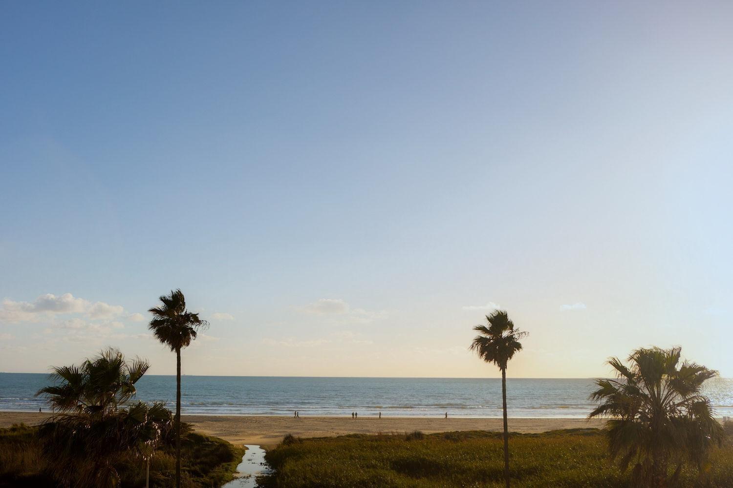 Playa Conil - Beachfront & Hotel Conil De La Frontera